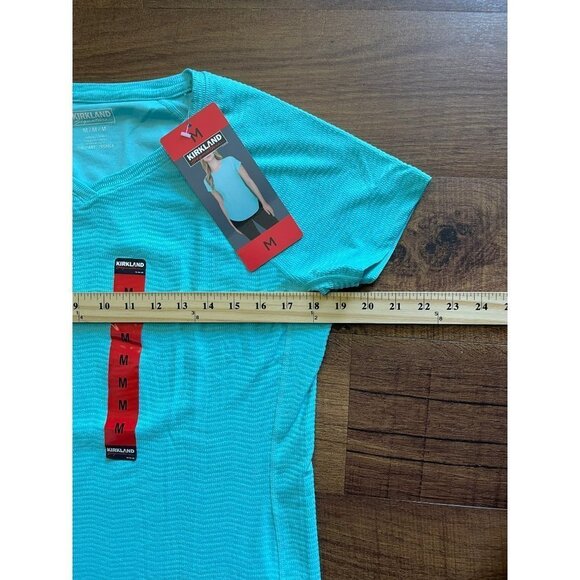 KIRKLAND Active Tee Ladies Medium V-Neck Sea Foam - Picture 2 of 3